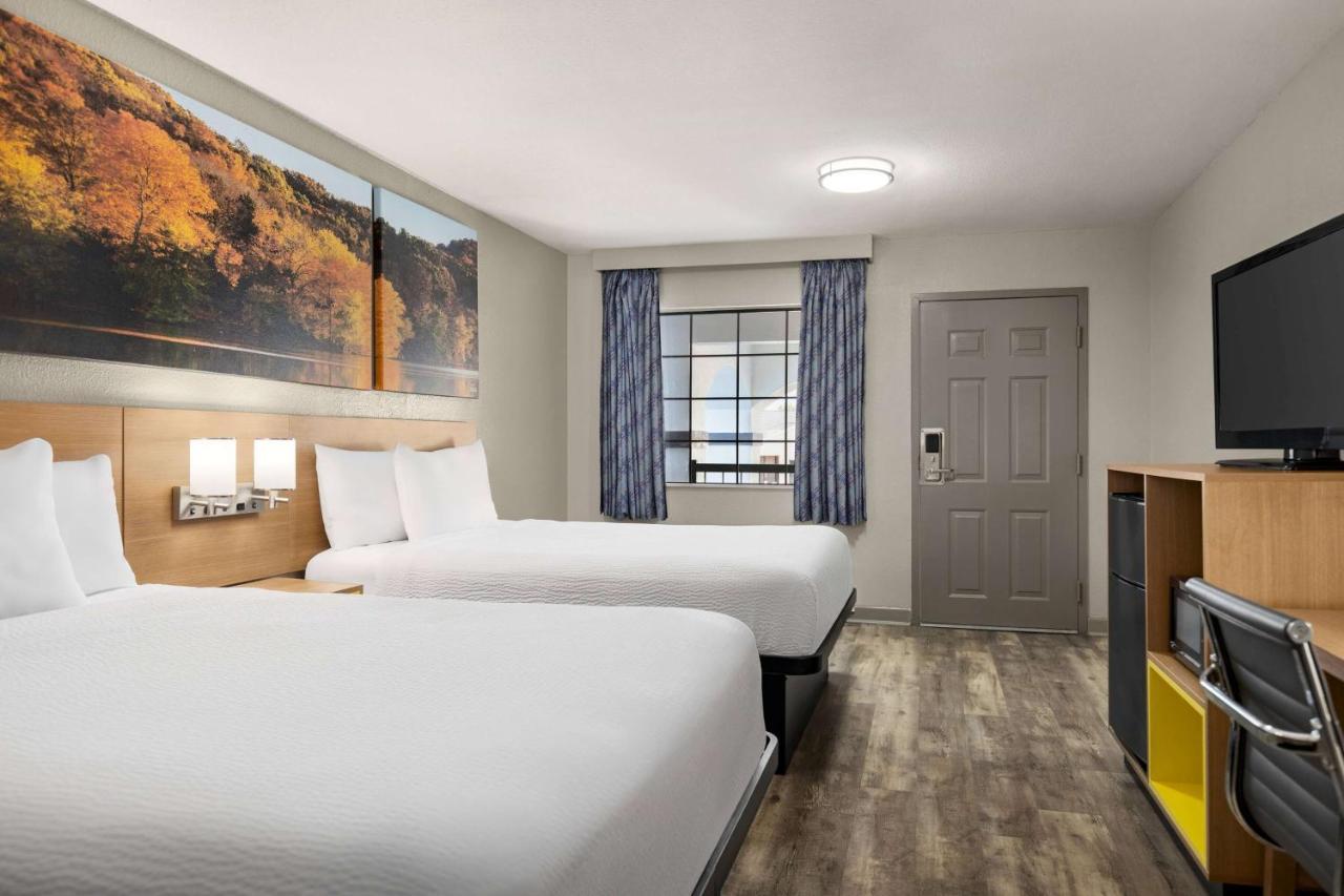 Hotel Days By Wyndham Fulton